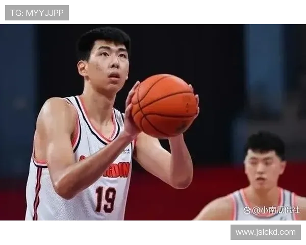 中国男篮迎战欧洲劲旅 关键球员表现决定世界杯前景 中国男篮迎战欧洲劲旅 关键球员表现决定世界杯前景