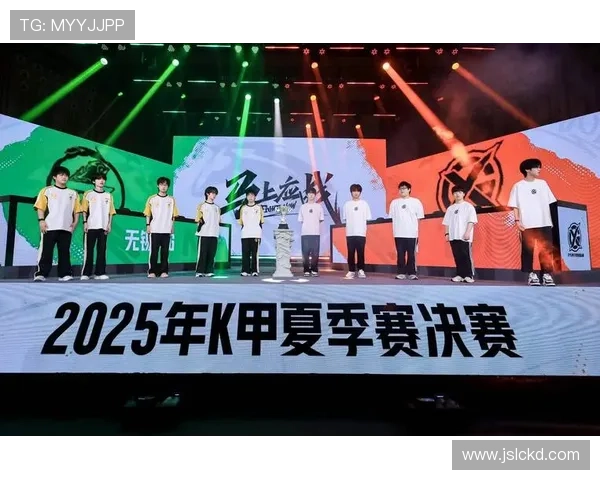 《电竞行业发展趋势与热门赛事回顾 新兴战队崭露头角》 《电竞行业发展趋势与热门赛事回顾 新兴战队崭露头角》