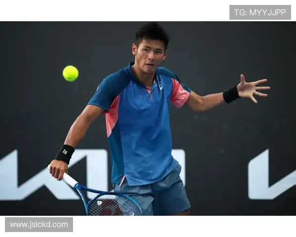 世界网球赛事激战正酣 新星崛起挑战大满贯冠军宝座 世界网球赛事激战正酣 新星崛起挑战大满贯冠军宝座