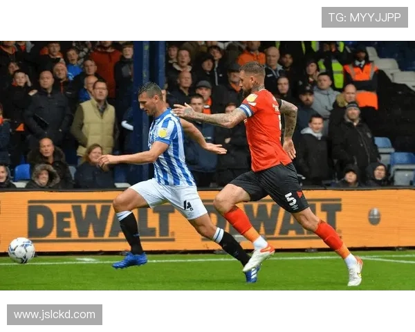 哈德斯菲尔德俱乐部百年沉浮与英格兰足球文化传承之路 哈德斯菲尔德俱乐部百年沉浮与英格兰足球文化传承之路