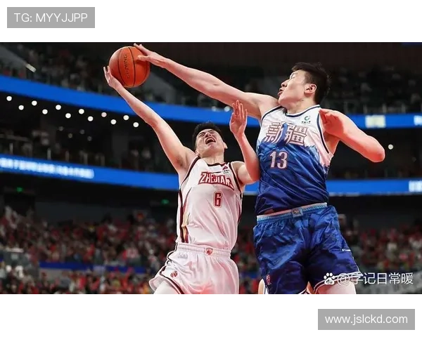 中国男篮逆转战胜菲律宾 斩获亚洲杯四强席位 中国男篮逆转战胜菲律宾 斩获亚洲杯四强席位