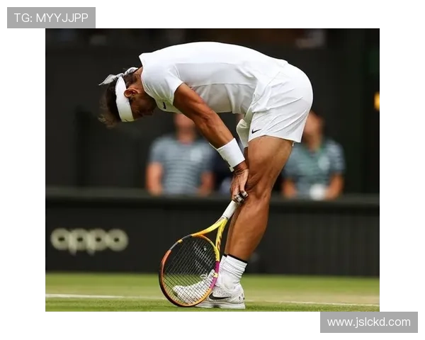 网球名将纳达尔宣布因伤退役 结束辉煌职业生涯与赛场告别