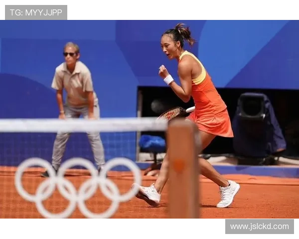 网球赛季精彩纷呈 世界顶级选手争夺年度冠军宝座 网球赛季精彩纷呈 世界顶级选手争夺年度冠军宝座