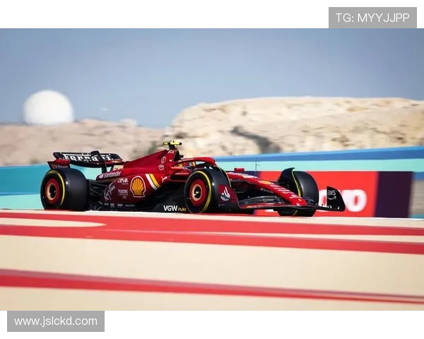 F1赛季激战正酣 法拉利与梅赛德斯迎来关键对决 F1赛季激战正酣 法拉利与梅赛德斯迎来关键对决