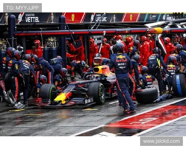 F1车手争夺战激烈揭幕 新赛季技术革新成焦点 F1车手争夺战激烈揭幕 新赛季技术革新成焦点