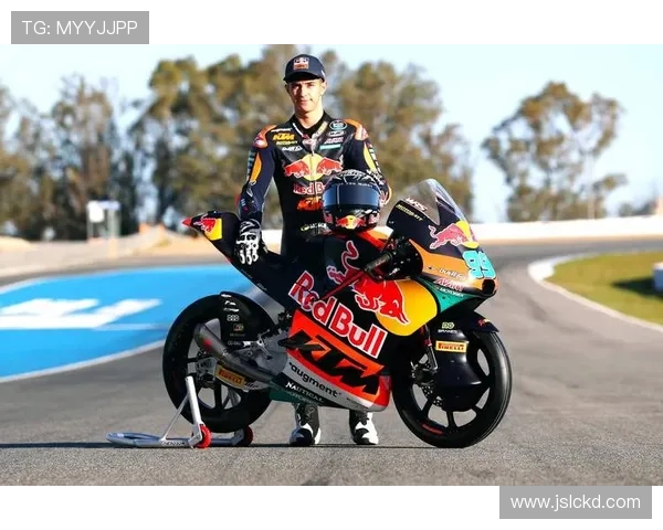 MotoGP赛季激战正酣 多位车手展开巅峰对决 引爆全球车迷热情 MotoGP赛季激战正酣 多位车手展开巅峰对决 引爆全球车迷热情