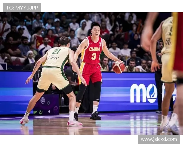 中国男篮逆转战胜澳大利亚 全队表现出色晋级亚洲杯决赛 中国男篮逆转战胜澳大利亚 全队表现出色晋级亚洲杯决赛