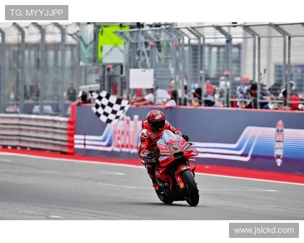 MotoGP新赛季风云再起车手转会技术升级引爆冠军悬念争夺激烈 MotoGP新赛季风云再起车手转会技术升级引爆冠军悬念争夺激烈