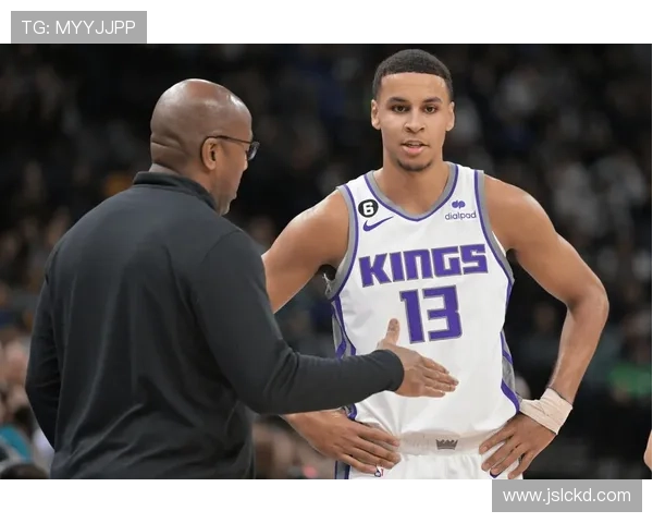 国家队备战关键赛事多名新秀崛起引发球迷高度关注国内外热议焦点