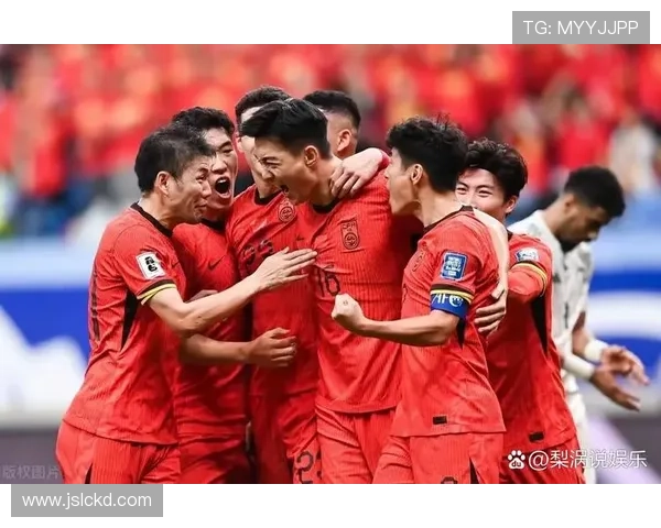 国足新帅亮相备战世界杯预选赛球员状态引关注训练安排与战术思路全面曝光