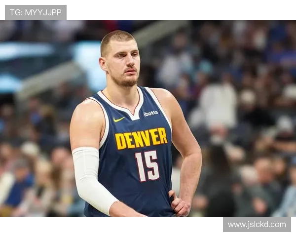 职业篮球联盟新赛季焦点之战引发球队阵容格局重大变动趋势持续升温